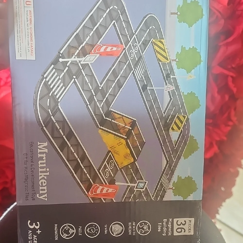Mruikeny 36 Piece Kids Magnetic Building Tiles Set NEW